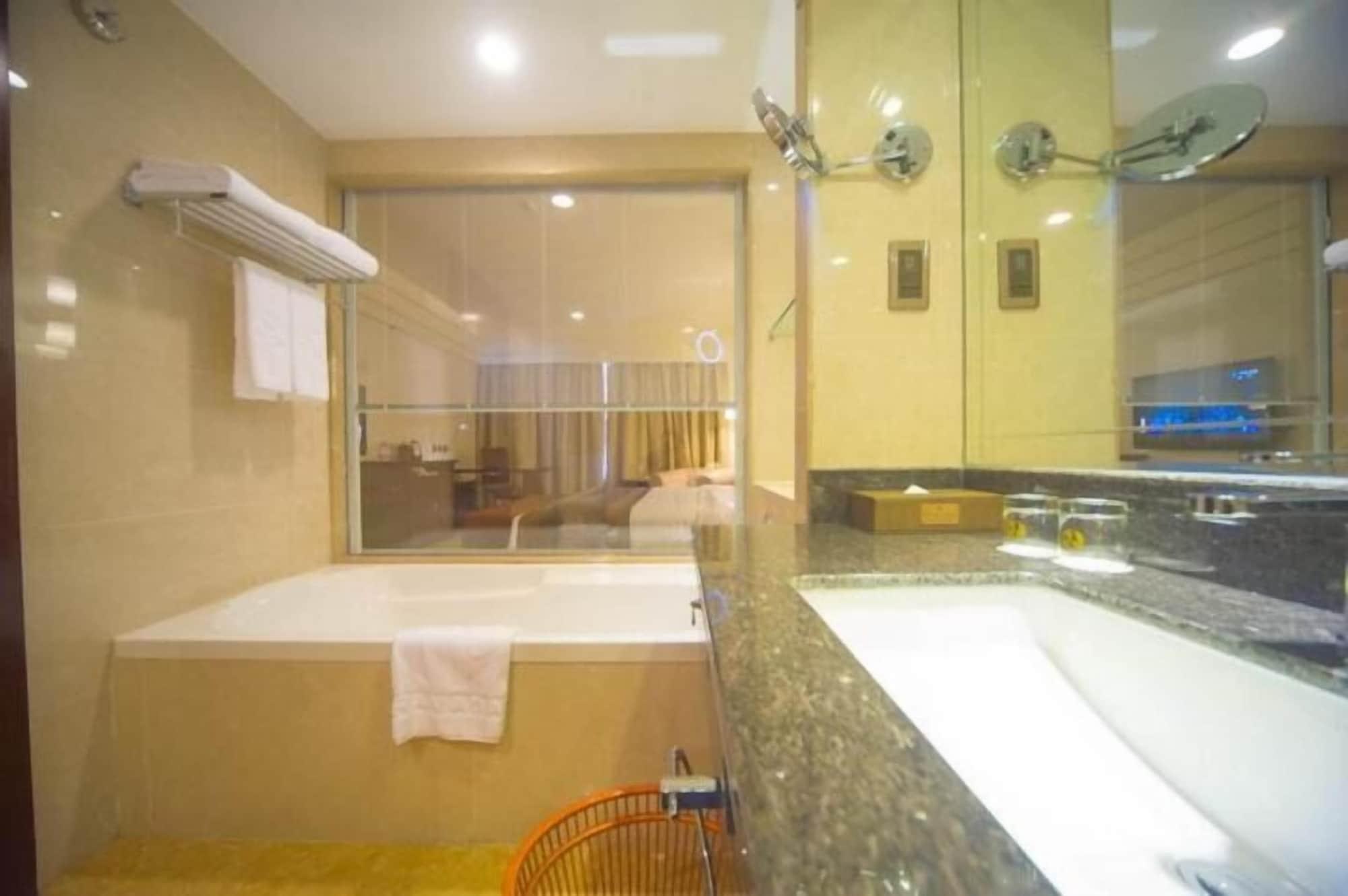 Ramada Chengdu North Otel Dış mekan fotoğraf