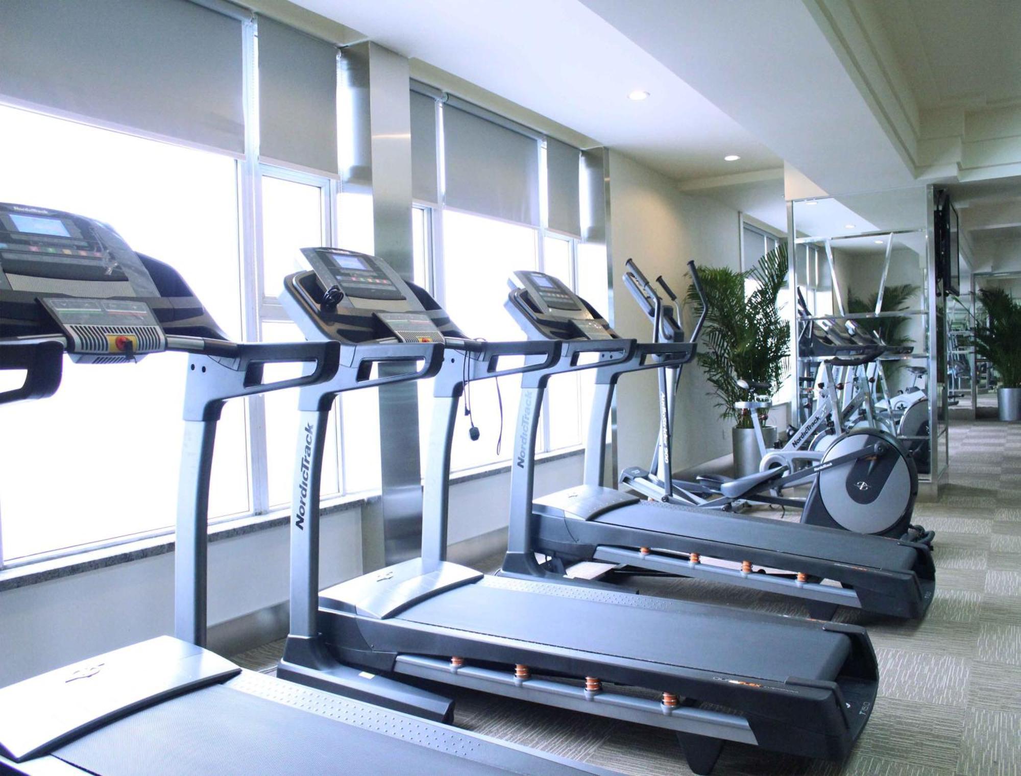Ramada Chengdu North Otel Dış mekan fotoğraf